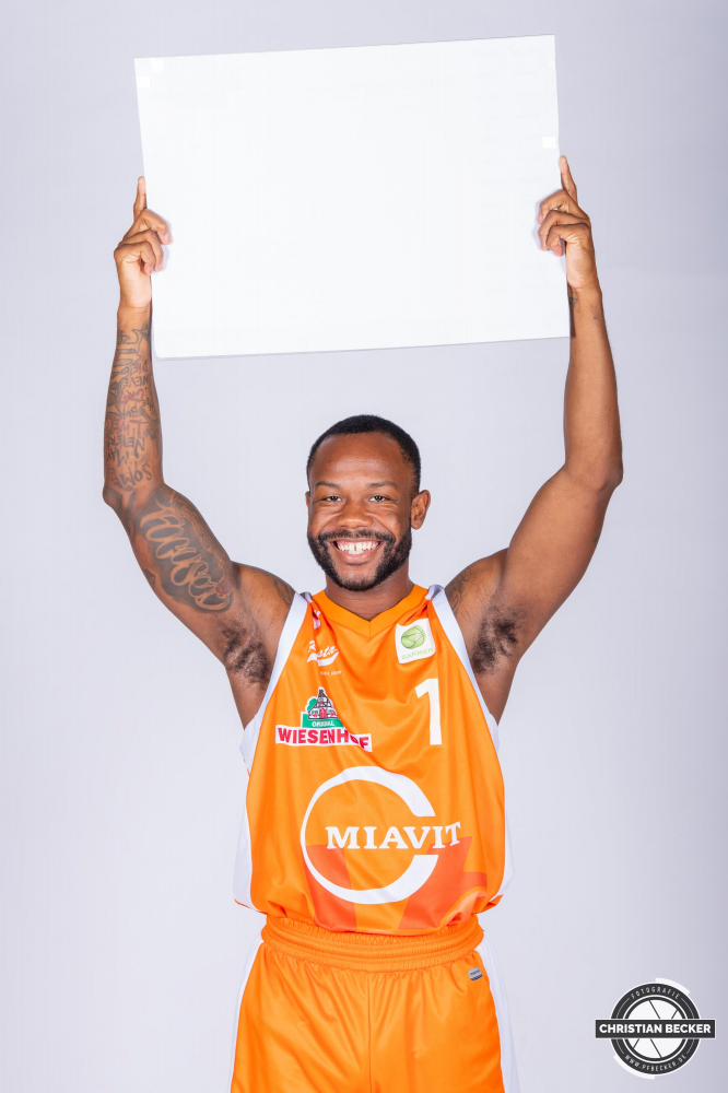 2. Basketball Bundesliga, 30.08.22, RASTA Vechta - Teamshooting
#1, Jordan Johnson (USA), Guard bei RASTA Vechta
Schlüsselwörter: 2. Basketball Bundesliga;2. Bundesliga;30.08.22;Basketball;RASTA;RASTA Dome;Saison 2022/2023;Teamshooting;Vechta