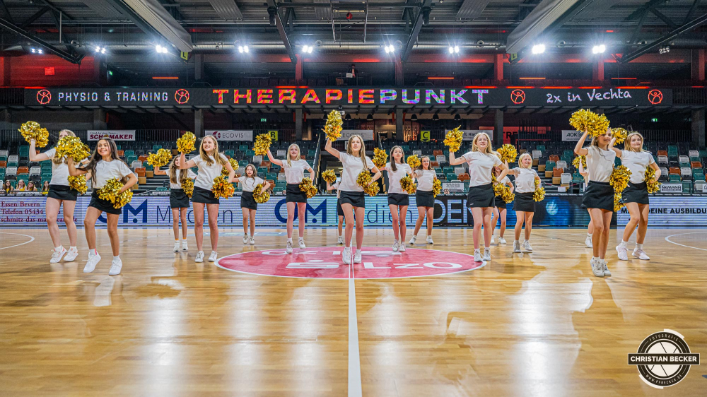 2. Basketball Bundesliga, Barmer BBL, Saison 2023/2024, Herren, Hauptrunde, 34. Spieltag, 27.04.2024, RASTA Vechta II - UNI Baskets M&uuml;nster
Junior Marleys (Cheerleader - RASTA Vechta) w&auml;hrend der Partie
Schlüsselwörter: 2. Bundesliga;27.04.2024;34. Spieltag;Basketball;Baskets;Farmteam;Hauptrunde;Liga;Muenster;M&uuml;nster;Pro A;RASTA;RASTA Dome;Saison 2023/2024;Uni;Vechta