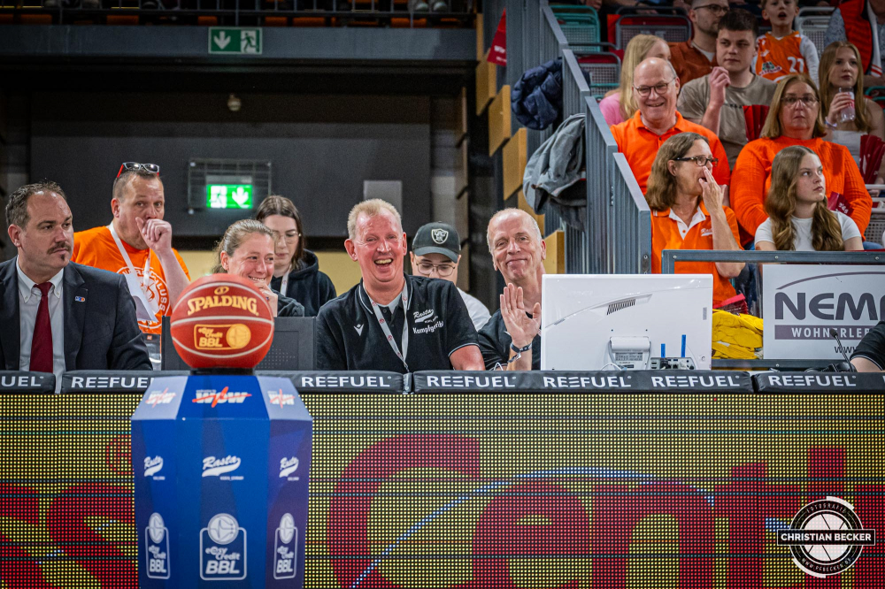 1. Basketball Bundesliga, easyCredit BBL, Saison 2023/2024, Herren, Hauptrunde, 32. Spieltag, 05.05.2024, RASTA Vechta -  BG G&ouml;ttingen
RASTA Vechta gegen BG G&ouml;ttingen
Schlüsselwörter: 05.05.2024;1. Bundesliga;32. Spieltag;BBL;BG;Basketball;G&ouml;ttingen;Hauptrunde;Liga;RASTA;RASTA Dome;Saison 2023/2024;Vechta;easycredit;goettingen