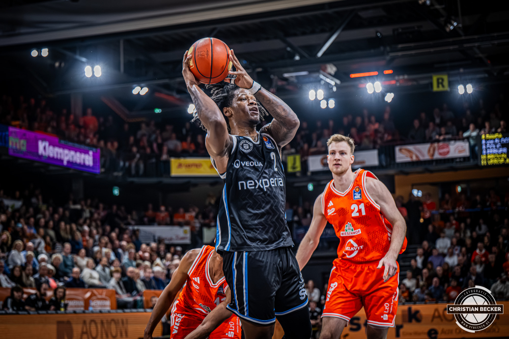 1. Basketball Bundesliga, easyCredit BBL, Saison 2025/2026, Herren, Hauptrunde, 9. Spieltag, 07.12.2025, RASTA Vechta - Veolia Hamburg Towers
Leonard Thorpe Jr (#2 - Veolia Towers Hamburg) in Aktion
Schlüsselwörter: 07.12.2025;1. Bundesliga;7. Spieltag;BBL;Basketball;Hamburg;Hauptrunde;Liga;RASTA;RASTA Dome;Saison 2025/2026;Towers;Vechta;Veolia;easycredit