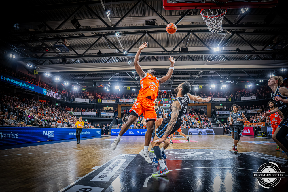 1. Basketball Bundesliga, easyCredit BBL, Saison 2025/2026, Herren, Hauptrunde, 9. Spieltag, 07.12.2025, RASTA Vechta - Veolia Hamburg Towers
TJ Bamba (#5 - RASTA Vechta) in Aktion
Schlüsselwörter: 07.12.2025;1. Bundesliga;7. Spieltag;BBL;Basketball;Hamburg;Hauptrunde;Liga;RASTA;RASTA Dome;Saison 2025/2026;Towers;Vechta;Veolia;easycredit