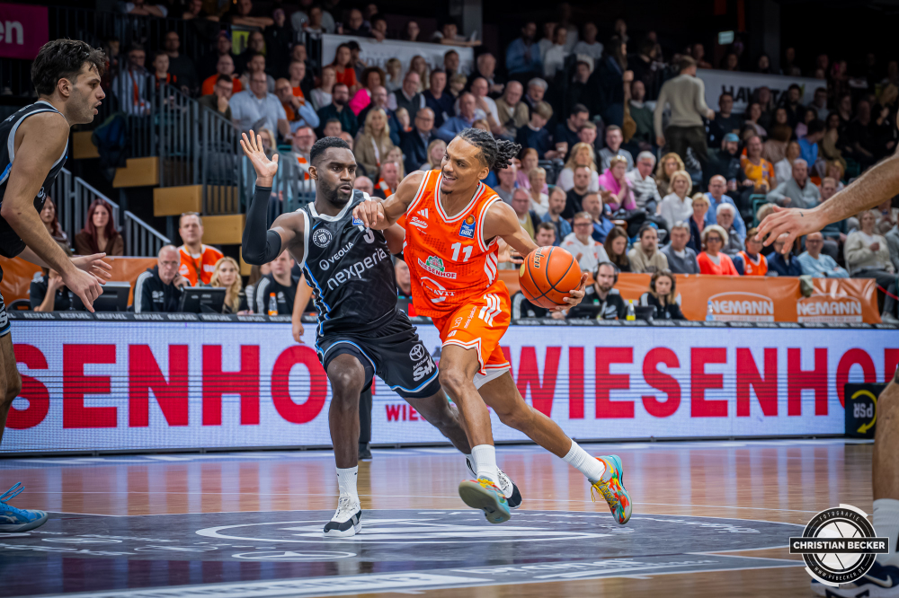 1. Basketball Bundesliga, easyCredit BBL, Saison 2025/2026, Herren, Hauptrunde, 9. Spieltag, 07.12.2025, RASTA Vechta - Veolia Hamburg Towers
Alonzo Verge (#11 - RASTA Vechta) in Aktion
Schlüsselwörter: 07.12.2025;1. Bundesliga;7. Spieltag;BBL;Basketball;Hamburg;Hauptrunde;Liga;RASTA;RASTA Dome;Saison 2025/2026;Towers;Vechta;Veolia;easycredit