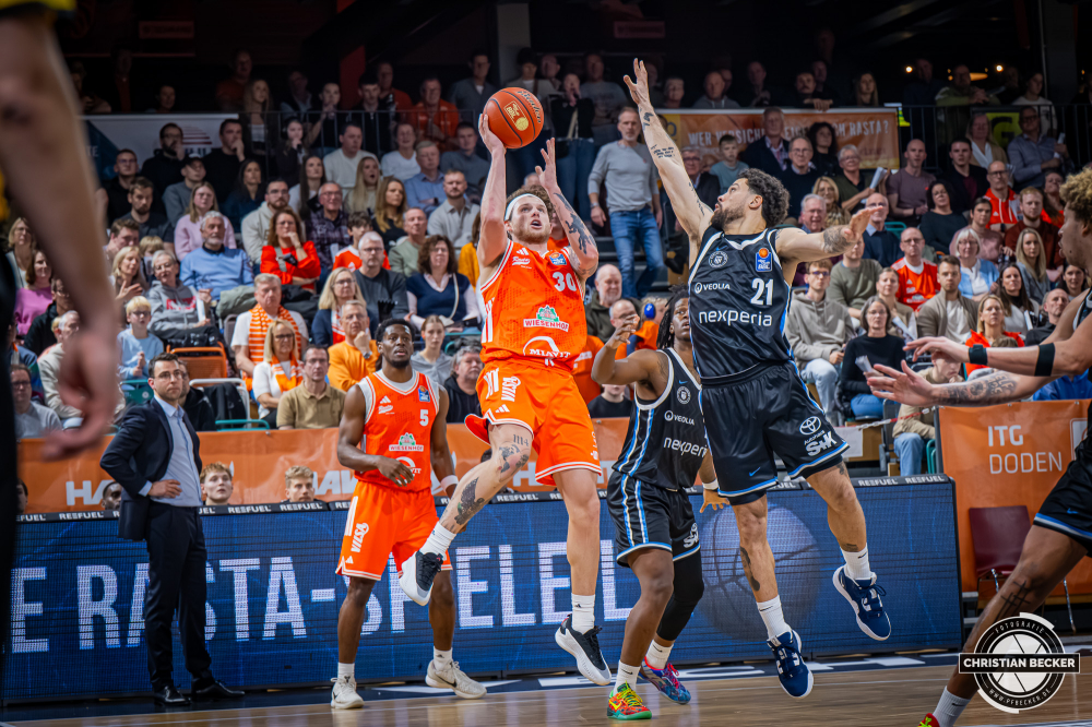 1. Basketball Bundesliga, easyCredit BBL, Saison 2025/2026, Herren, Hauptrunde, 9. Spieltag, 07.12.2025, RASTA Vechta - Veolia Hamburg Towers
Booker Coplin (#30 - RASTA Vechta) in Aktion
Schlüsselwörter: 07.12.2025;1. Bundesliga;7. Spieltag;BBL;Basketball;Hamburg;Hauptrunde;Liga;RASTA;RASTA Dome;Saison 2025/2026;Towers;Vechta;Veolia;easycredit