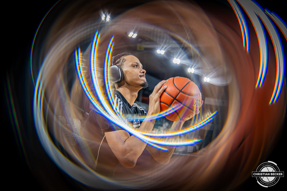 1. Basketball Bundesliga, easyCredit BBL, Saison 2025/2026, Herren, Hauptrunde, 27. Spieltag, 02.04.2026, RASTA Vechta - BMA365 Bamberg Baskets
Alonzo Verge (#11 - RASTA Vechta) vor der Partie
Schlüsselwörter: 02.04.2026;1. Bundesliga;27. Spieltag;365;BBL;BMA;Bamberg;Basketball;Baskets;Hauptrunde;Liga;RASTA;RASTA Dome;Saison 2025/2026;Vechta;easycredit