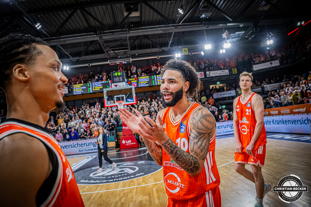 1. Basketball Bundesliga, easyCredit BBL, Saison 2025/2026, Herren, Hauptrunde, 27. Spieltag, 02.04.2026, RASTA Vechta - BMA365 Bamberg Baskets
Tevin Brown (#10 - RASTA Vechta) nach der Partie
Schlüsselwörter: 02.04.2026;1. Bundesliga;27. Spieltag;365;BBL;BMA;Bamberg;Basketball;Baskets;Hauptrunde;Liga;RASTA;RASTA Dome;Saison 2025/2026;Vechta;easycredit
