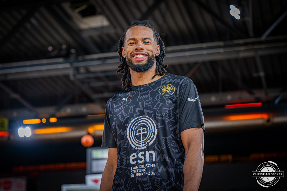 1. Basketball Bundesliga, easyCredit BBL, Saison 2025/2026, Herren, Hauptrunde, 31. Spieltag, 24.04.2026, RASTA Vechta - L&ouml;wen Braunschweig
Chip Flanigan (#30 - Basketball L&ouml;wen Braunschweig) vor der Partie
Schlüsselwörter: 1. Bundesliga;24.04.2026;31. Spieltag;BBL;Basketball;Braunschweig;Hauptrunde;Liga;L&ouml;wen;RASTA;RASTA Dome;Saison 2025/2026;Vechta;easycredit