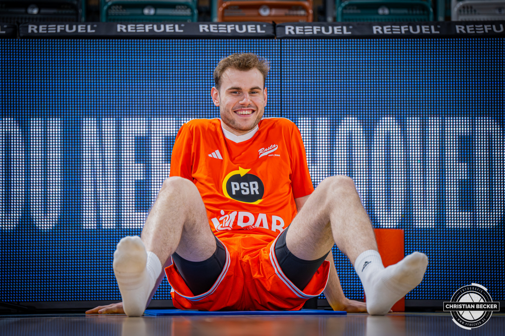 1. Basketball Bundesliga, easyCredit BBL, Saison 2025/2026, Herren, Play-Ins, Spiel um Platz 7, 12.05.2026, RASTA Vechta - Gladiators Trier
Linus Trettin (#15 - RASTA Vechta) vor der Partie
Schlüsselwörter: 1. Bundesliga;12.05.2026;BBL;Basketball;Gladiators;Liga;Play-Ins;RASTA;RASTA Dome;Saison 2025/2026;Trier;VET-CONCEPT;Vechta;easycredit