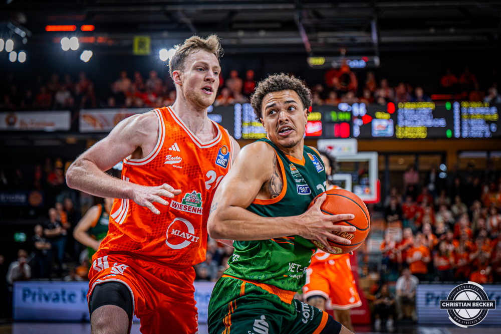 1. Basketball Bundesliga, easyCredit BBL, Saison 2025/2026, Herren, Play-Ins, Spiel um Platz 7, 12.05.2026, RASTA Vechta - Gladiators Trier
Nolan Adekunle (#22 - VET-CONCEPT Gladiators Trier) in Aktion
Schlüsselwörter: 1. Bundesliga;12.05.2026;BBL;Basketball;Gladiators;Liga;Play-Ins;RASTA;RASTA Dome;Saison 2025/2026;Trier;VET-CONCEPT;Vechta;easycredit