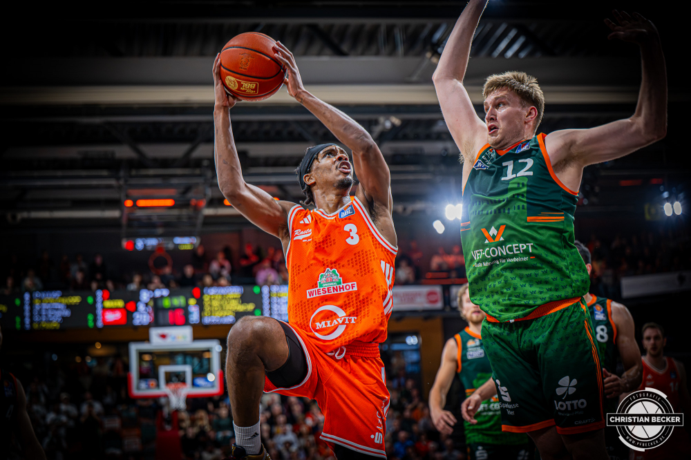 1. Basketball Bundesliga, easyCredit BBL, Saison 2025/2026, Herren, Play-Ins, Spiel um Platz 7, 12.05.2026, RASTA Vechta - Gladiators Trier
Malik Parsons (#3 - RASTA Vechta) beim Korbleger
Schlüsselwörter: 1. Bundesliga;12.05.2026;BBL;Basketball;Gladiators;Liga;Play-Ins;RASTA;RASTA Dome;Saison 2025/2026;Trier;VET-CONCEPT;Vechta;easycredit