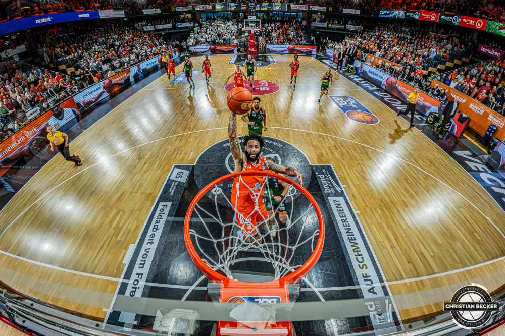 1. Basketball Bundesliga, easyCredit BBL, Saison 2025/2026, Herren, Play-Ins, Spiel um Platz 7, 12.05.2026, RASTA Vechta - Gladiators Trier
Tevin Brown (#10 - RASTA Vechta) beim Dunk
Schlüsselwörter: 1. Bundesliga;12.05.2026;BBL;Basketball;Gladiators;Liga;Play-Ins;RASTA;RASTA Dome;Saison 2025/2026;Trier;VET-CONCEPT;Vechta;easycredit