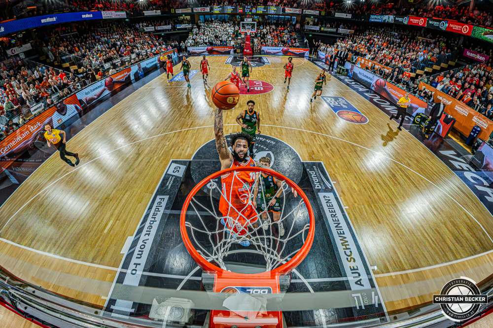 1. Basketball Bundesliga, easyCredit BBL, Saison 2025/2026, Herren, Play-Ins, Spiel um Platz 7, 12.05.2026, RASTA Vechta - Gladiators Trier
Tevin Brown (#10 - RASTA Vechta) beim Dunk
Schlüsselwörter: 1. Bundesliga;12.05.2026;BBL;Basketball;Gladiators;Liga;Play-Ins;RASTA;RASTA Dome;Saison 2025/2026;Trier;VET-CONCEPT;Vechta;easycredit