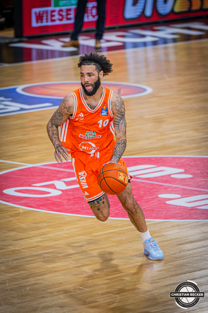 1. Basketball Bundesliga, easyCredit BBL, Saison 2025/2026, Herren, Play-Ins, Spiel um Platz 7, 12.05.2026, RASTA Vechta - Gladiators Trier
Tevin Brown (#10 - RASTA Vechta) in Aktion
Schlüsselwörter: 1. Bundesliga;12.05.2026;BBL;Basketball;Gladiators;Liga;Play-Ins;RASTA;RASTA Dome;Saison 2025/2026;Trier;VET-CONCEPT;Vechta;easycredit