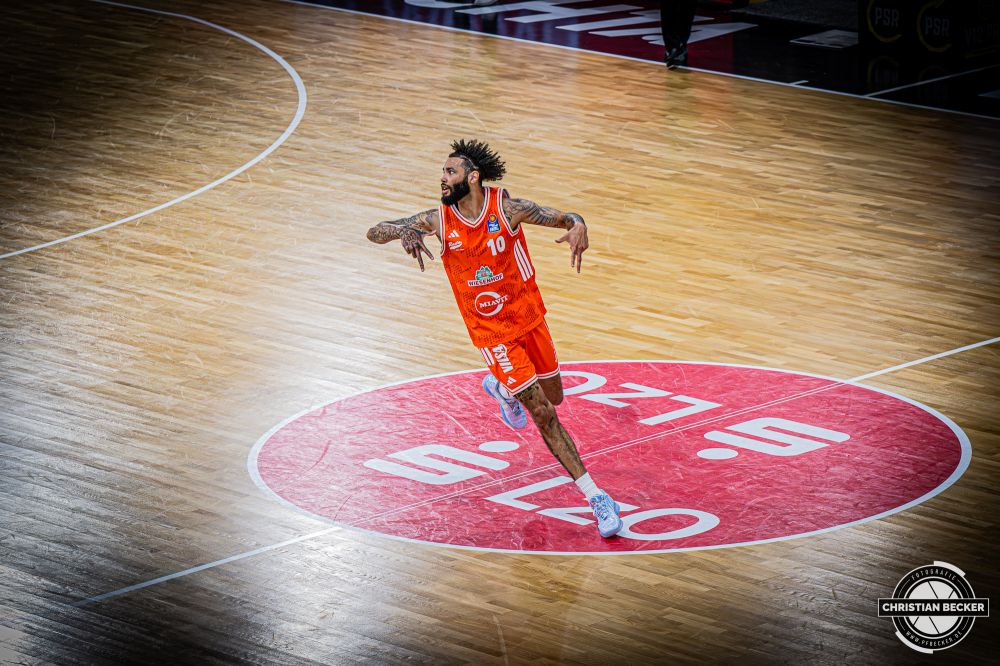 1. Basketball Bundesliga, easyCredit BBL, Saison 2025/2026, Herren, Play-Ins, Spiel um Platz 7, 12.05.2026, RASTA Vechta - Gladiators Trier
Tevin Brown (#10 - RASTA Vechta) zeigt Emotionen w&auml;hrend der Partie
Schlüsselwörter: 1. Bundesliga;12.05.2026;BBL;Basketball;Gladiators;Liga;Play-Ins;RASTA;RASTA Dome;Saison 2025/2026;Trier;VET-CONCEPT;Vechta;easycredit