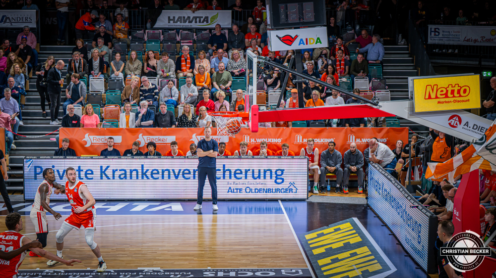 1. Basketball Bundesliga, easyCredit BBL, Saison 2026/2027, Herren, Hauptrunde, 2. Spieltag, 24.09.2026, RASTA Vechta - Bamberg Baskets
RASTA Vechta gegen Bamberg Baskets
Schlüsselwörter: 1. Bundesliga;2. Spieltag;24.09.2026;BBL;BMA 365;Bamberg;Basketball;Baskets;Hauptrunde;Liga;RASTA;RASTA Dome;Saison 2025/2026;Vechta;easycredit