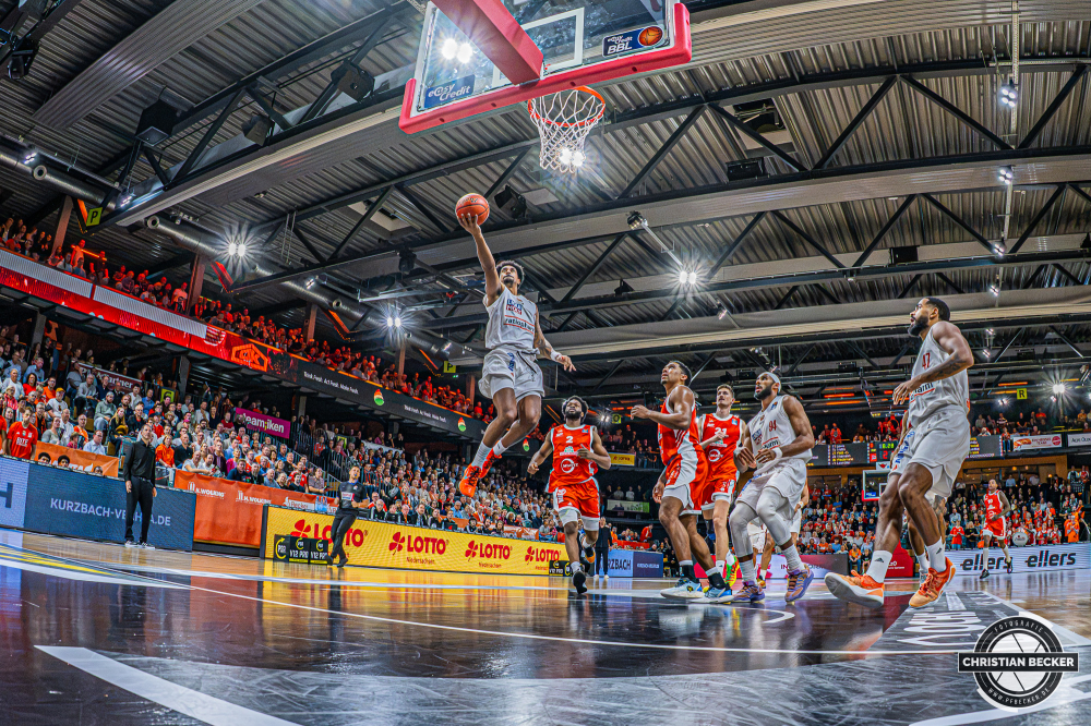 1. Basketball Bundesliga, easyCredit BBL, Saison 2026/2027, Herren, Hauptrunde, 5. Spieltag, 10.10.2026, RASTA Vechta - ratiopharm ulm
Ibi Watson (#2 - ratiopharm ulm) beim Korbleger
Schlüsselwörter: 1. Bundesliga;10.10.2026;5. Spieltag;BBL;Basketball;Hauptrunde;Liga;RASTA;RASTA Dome;Saison 2026/2027;Ulm;Vechta;easycredit;ratiopharm