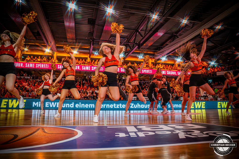 1. Basketball Bundesliga, easyCredit BBL, Saison 2026/2027, Herren, Hauptrunde, 5. Spieltag, 10.10.2026, RASTA Vechta - ratiopharm ulm
Marleys (Cheerleader - RASTA Vechta) w&auml;hrend der Partie
Schlüsselwörter: 1. Bundesliga;10.10.2026;5. Spieltag;BBL;Basketball;Hauptrunde;Liga;RASTA;RASTA Dome;Saison 2026/2027;Ulm;Vechta;easycredit;ratiopharm