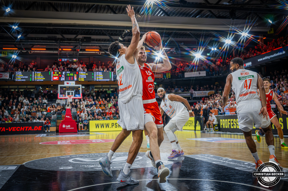 1. Basketball Bundesliga, easyCredit BBL, Saison 2026/2027, Herren, Hauptrunde, 5. Spieltag, 10.10.2026, RASTA Vechta - ratiopharm ulm
Linus Trettin (#15 - RASTA Vechta) in Aktion
Schlüsselwörter: 1. Bundesliga;10.10.2026;5. Spieltag;BBL;Basketball;Hauptrunde;Liga;RASTA;RASTA Dome;Saison 2026/2027;Ulm;Vechta;easycredit;ratiopharm
