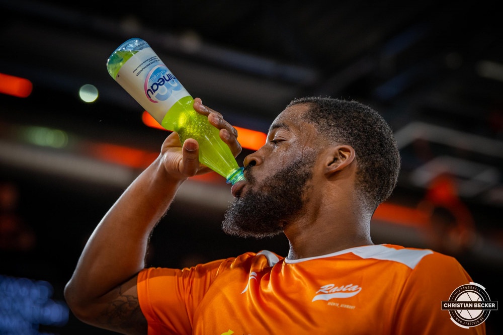 2. Basketball Bundesliga, Pro A, Hauptrunde, 25. Spieltag, 05.03.23, RASTA Vechta - WWU Baskets M&uuml;nster
#33, Naz Bohannon (USA), Forward bei RASTA Vechta vor der Partie zwischen RASTA Vechta und WWU Baskets M&uuml;nster
Schlüsselwörter: 05.03.23;2. Bundesliga;25. Spieltag;Barmer;Basketball;Baskets;Hauptrunde;Liga;M&uuml;nster;Pro A;RASTA;RASTA Dome;Saison 2022/2023;Vechta;WWU