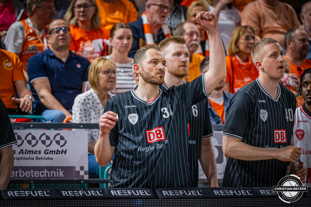 1. Basketball Bundesliga, easyCredit BBL, Saison 2023/2024, Herren, Hauptrunde, 28. Spieltag, 28.04.2024, RASTA Vechta -  W&uuml;rzburg Baskets
Felix Hoffmann (#34 - W&uuml;rzburg Baskets) w&auml;hrend der Partie
Schlüsselwörter: 1. Bundesliga;28.04.2024;30. Spieltag;BBL;Basketball;Baskets;Hauptrunde;Liga;RASTA;RASTA Dome;Saison 2023/2024;Vechta;W&uuml;rzburg;easycredit