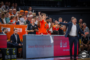 Dateiname=2024-09-25-RV-BON-0500.jpg
Dateigröße=481KB
Abmessungen: 2000x1333
hinzugefügt am: 26. September 2024 2024-09-25-RV-BON-0500.jpg