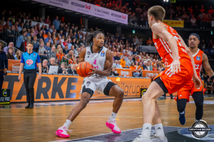 Dateiname=2024-09-25-RV-BON-0564.jpg
Dateigröße=372KB
Abmessungen: 2000x1333
hinzugefügt am: 26. September 2024 2024-09-25-RV-BON-0564.jpg