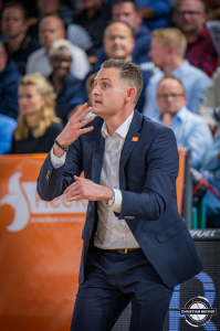 Dateiname=2024-09-25-RV-BON-0991.jpg
Dateigröße=269KB
Abmessungen: 1333x2000
hinzugefügt am: 26. September 2024 2024-09-25-RV-BON-0991.jpg