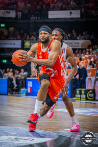 Dateiname=2024-09-25-RV-BON-1009.jpg
Dateigröße=391KB
Abmessungen: 1334x2000
hinzugefügt am: 26. September 2024 2024-09-25-RV-BON-1009.jpg