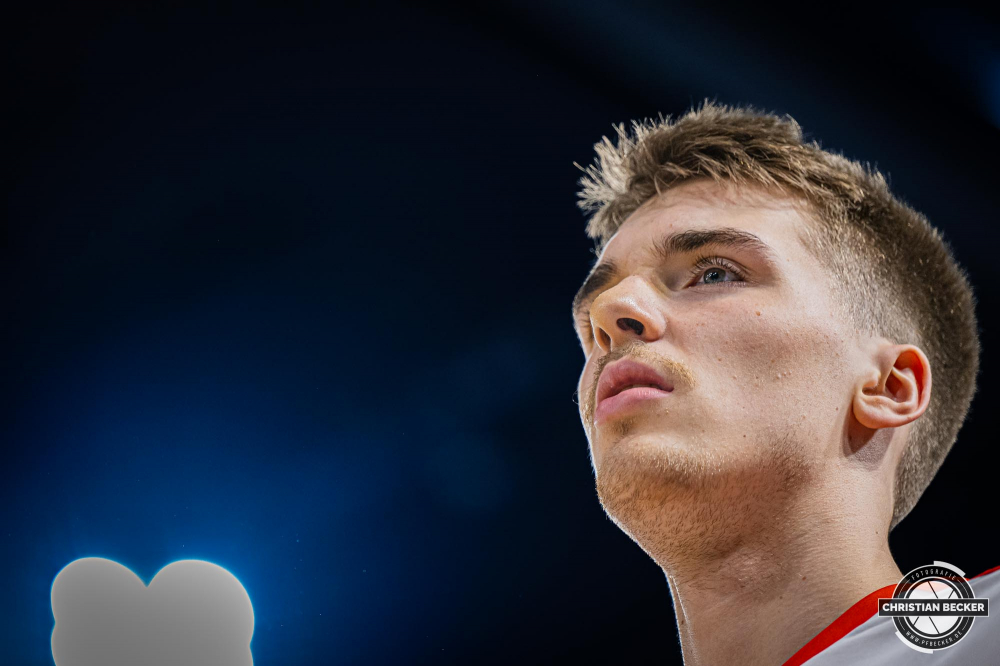 Basketball Champions League, Saison 2024/2025, Herren, Hauptrunde, 2. Spieltag, 09.10.2024, RASTA Vechta -  Promitheas Patras
Johann Gr&uuml;nloh (#17 - RASTA Vechta) vor der Partie
Schlüsselwörter: 09.10.2024;2. Spieltag;BCL;Basketball;Champions League;Hauptrunde;International;Liga;Patras;Promitheas;RASTA;RASTA Dome;Saison 2024/2025;Vechta