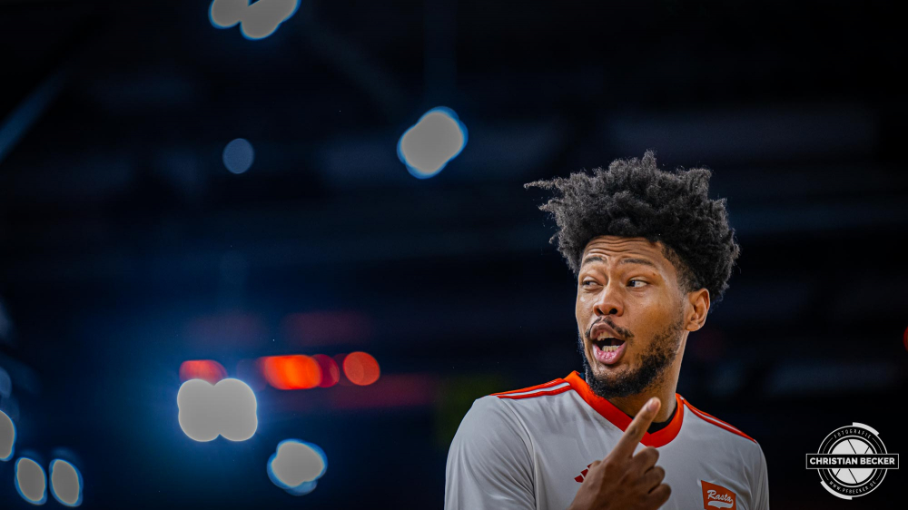 Basketball Champions League, Saison 2024/2025, Herren, Hauptrunde, 2. Spieltag, 09.10.2024, RASTA Vechta -  Promitheas Patras
Jayden Gardner (#1 - RASTA Vechta) vor der Partie
Schlüsselwörter: 09.10.2024;2. Spieltag;BCL;Basketball;Champions League;Hauptrunde;International;Liga;Patras;Promitheas;RASTA;RASTA Dome;Saison 2024/2025;Vechta