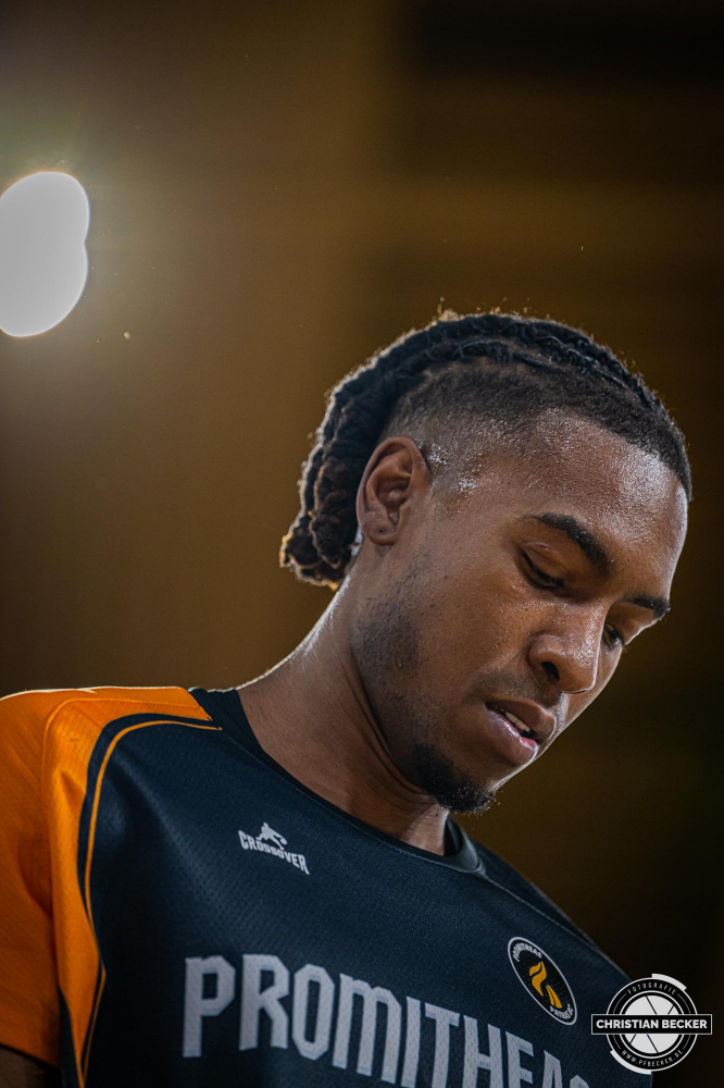 Basketball Champions League, Saison 2024/2025, Herren, Hauptrunde, 2. Spieltag, 09.10.2024, RASTA Vechta -  Promitheas Patras
Wes Iwundu (#25 - Promitheas Patras) vor der Partie
Schlüsselwörter: 09.10.2024;2. Spieltag;BCL;Basketball;Champions League;Hauptrunde;International;Liga;Patras;Promitheas;RASTA;RASTA Dome;Saison 2024/2025;Vechta