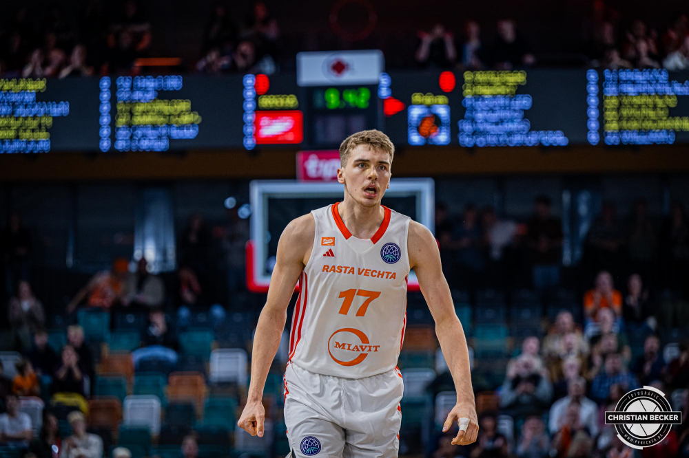 Basketball Champions League, Saison 2024/2025, Herren, Hauptrunde, 2. Spieltag, 09.10.2024, RASTA Vechta -  Promitheas Patras
Johann Gr&uuml;nloh (#17 - RASTA Vechta) w&auml;hrend der Partie
Schlüsselwörter: 09.10.2024;2. Spieltag;BCL;Basketball;Champions League;Hauptrunde;International;Liga;Patras;Promitheas;RASTA;RASTA Dome;Saison 2024/2025;Vechta