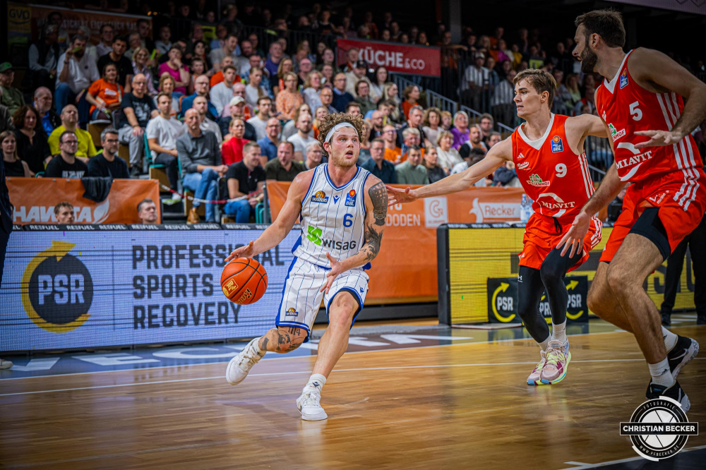 1. Basketball Bundesliga, easyCredit BBL, Saison 2024/2025, Herren, Hauptrunde, 5. Spieltag, 19.10.2024, RASTA Vechta -  Frankfurt Skyliners
Booker Coplin (#6 - Frankfurt Skyliners) in Aktion
Schlüsselwörter: 1. Bundesliga;19.10.2024;5. Spieltag;BBL;Basketball;Frankfurt;Hauptrunde;Liga;RASTA;RASTA Dome;Saison 2024/2025;Skyliners;Vechta;easycredit