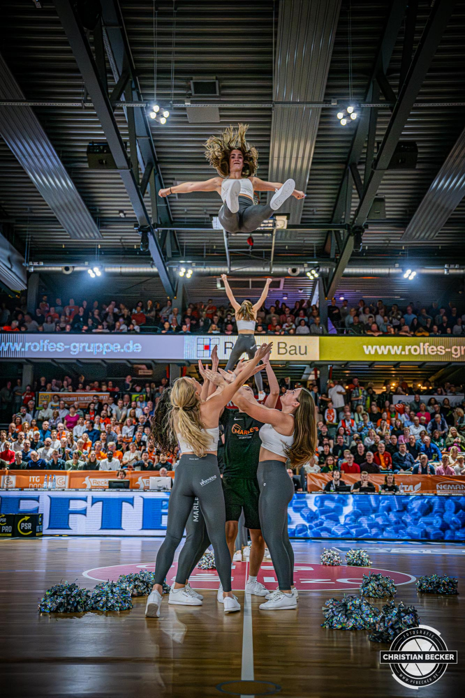 1. Basketball Bundesliga, easyCredit BBL, Saison 2024/2025, Herren, Hauptrunde, 5. Spieltag, 19.10.2024, RASTA Vechta -  Frankfurt Skyliners
Marleys (Cheerleader - RASTA Vechta) w&auml;hrend der Partie
Schlüsselwörter: 1. Bundesliga;19.10.2024;5. Spieltag;BBL;Basketball;Frankfurt;Hauptrunde;Liga;RASTA;RASTA Dome;Saison 2024/2025;Skyliners;Vechta;easycredit