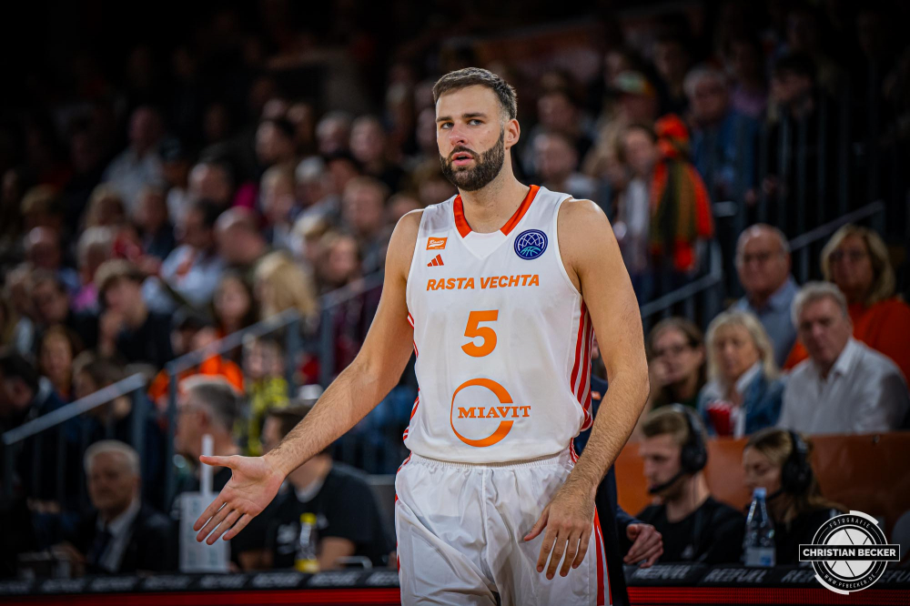 Basketball Champions League, Saison 2024/2025, Herren, Hauptrunde, 4. Spieltag, 05.11.2024, RASTA Vechta - ERA Nymburk
Benas Griciunas (#5 - RASTA Vechta) w&auml;hrend der Partie
Schlüsselwörter: 05.11.2024;4. Spieltag;BCL;Basketball;Champions League;ERA;Hauptrunde;International;Liga;Nymburk;RASTA;RASTA Dome;Saison 2024/2025;Vechta