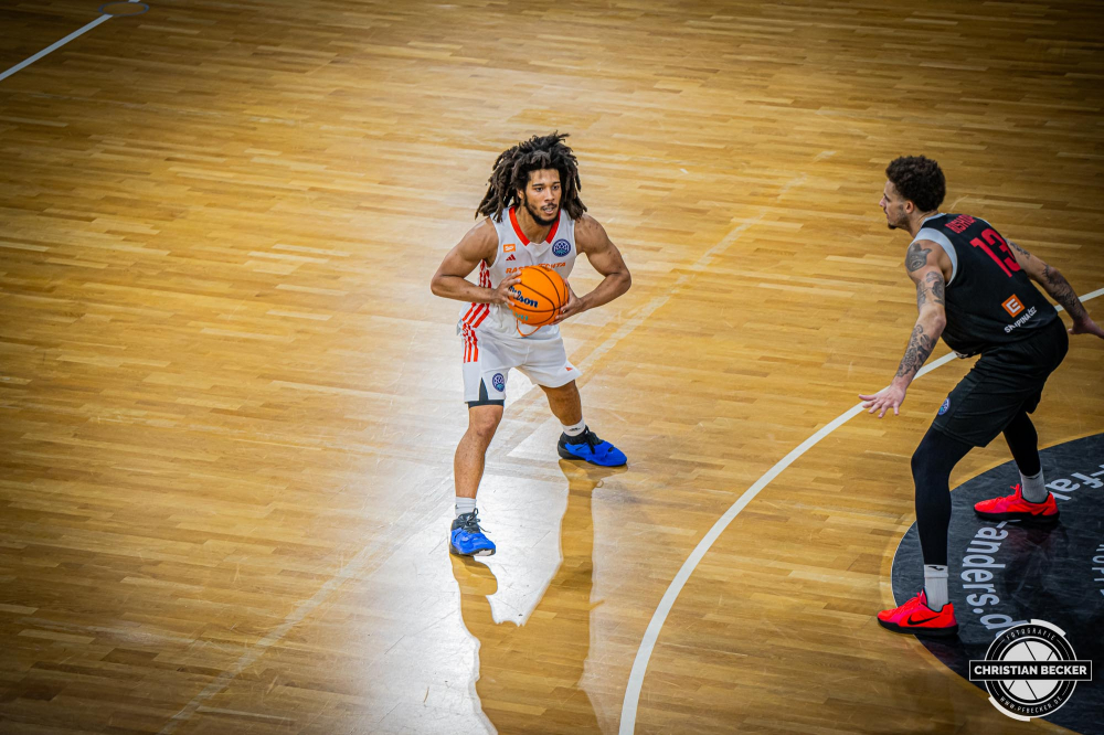Basketball Champions League, Saison 2024/2025, Herren, Hauptrunde, 4. Spieltag, 05.11.2024, RASTA Vechta - ERA Nymburk
Tyger Campbell (#10 - RASTA Vechta) in Aktion
Schlüsselwörter: 05.11.2024;4. Spieltag;BCL;Basketball;Champions League;ERA;Hauptrunde;International;Liga;Nymburk;RASTA;RASTA Dome;Saison 2024/2025;Vechta