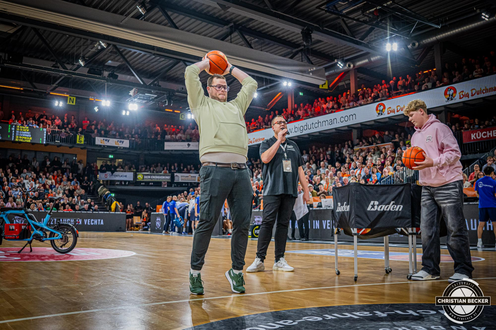 1. Basketball Bundesliga, easyCredit BBL, Saison 2024/2025, Herren, Hauptrunde, 9. Spieltag, 17.11.2024, RASTA Vechta -  ALBA Berlin
RASTA Vechta gegen ALBA Berlin
Schlüsselwörter: 1. Bundesliga;17.11.2024;9. Spieltag;ALBA;BBL;Basketball;Berlin;Hauptrunde;Liga;RASTA;RASTA Dome;Saison 2024/2025;Vechta;easycredit