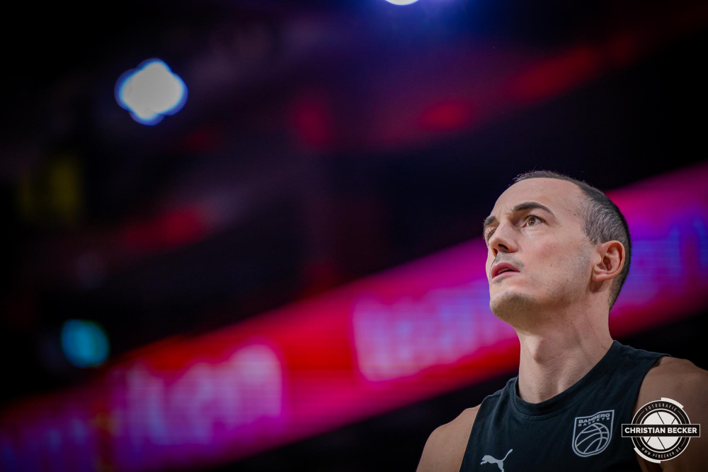 1. Basketball Bundesliga, easyCredit BBL, Saison 2024/2025, Herren, Hauptrunde, 8. Spieltag, 08.11.2024, RASTA Vechta -  Bamberg Baskets
Karsten Tadda (#9 - Bamberg Baskets) vor der Partie
Schlüsselwörter: 08.11.2024;1. Bundesliga;8. Spieltag;BBL;Bamberg;Basketball;Baskets;Hauptrunde;Liga;RASTA;RASTA Dome;Saison 2024/2025;Vechta;easycredit