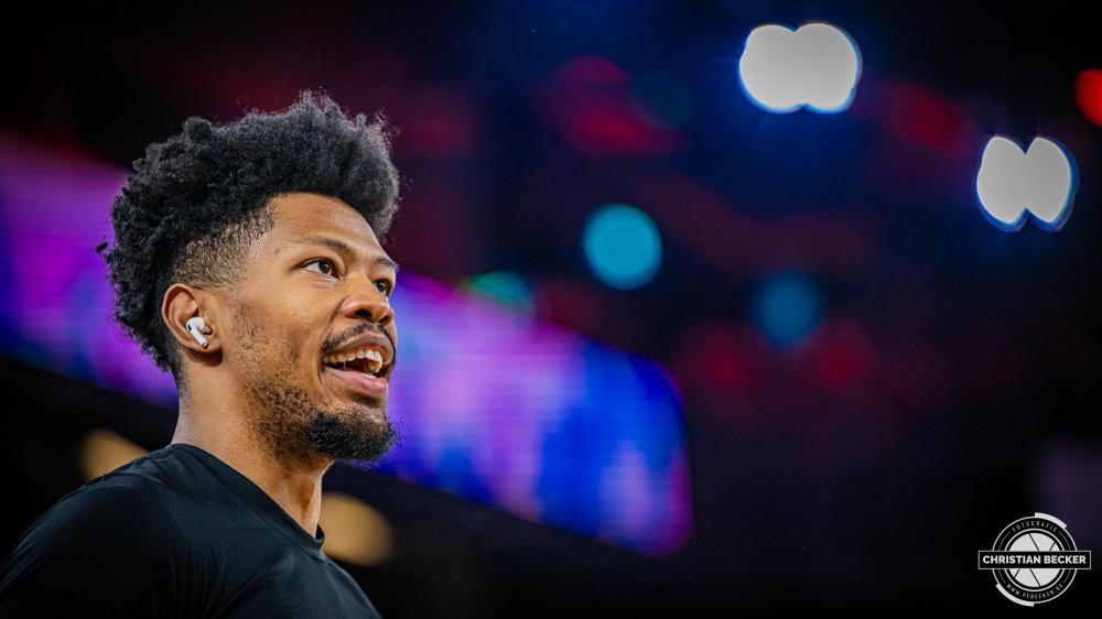 1. Basketball Bundesliga, easyCredit BBL, Saison 2024/2025, Herren, Hauptrunde, 8. Spieltag, 08.11.2024, RASTA Vechta -  Bamberg Baskets
Jayden Gardner (#1 - RASTA Vechta) vor der Partie
Schlüsselwörter: 08.11.2024;1. Bundesliga;8. Spieltag;BBL;Bamberg;Basketball;Baskets;Hauptrunde;Liga;RASTA;RASTA Dome;Saison 2024/2025;Vechta;easycredit