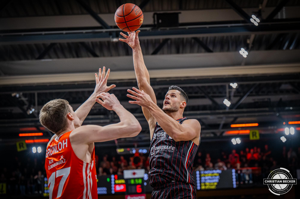 1. Basketball Bundesliga, easyCredit BBL, Saison 2024/2025, Herren, Hauptrunde, 8. Spieltag, 08.11.2024, RASTA Vechta -  Bamberg Baskets
Filip Stanic (#65 - Bamberg Baskets) beim Korbleger
Schlüsselwörter: 08.11.2024;1. Bundesliga;8. Spieltag;BBL;Bamberg;Basketball;Baskets;Hauptrunde;Liga;RASTA;RASTA Dome;Saison 2024/2025;Vechta;easycredit