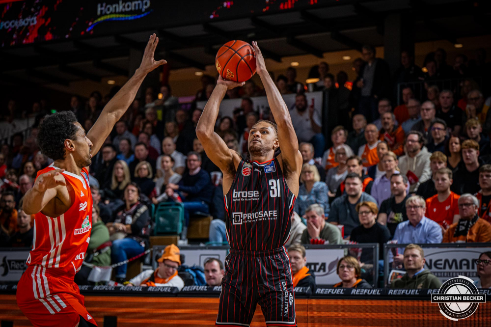 1. Basketball Bundesliga, easyCredit BBL, Saison 2024/2025, Herren, Hauptrunde, 8. Spieltag, 08.11.2024, RASTA Vechta -  Bamberg Baskets
MaCio Teague (#31 - Bamberg Baskets) beim Jumpshot
Schlüsselwörter: 08.11.2024;1. Bundesliga;8. Spieltag;BBL;Bamberg;Basketball;Baskets;Hauptrunde;Liga;RASTA;RASTA Dome;Saison 2024/2025;Vechta;easycredit