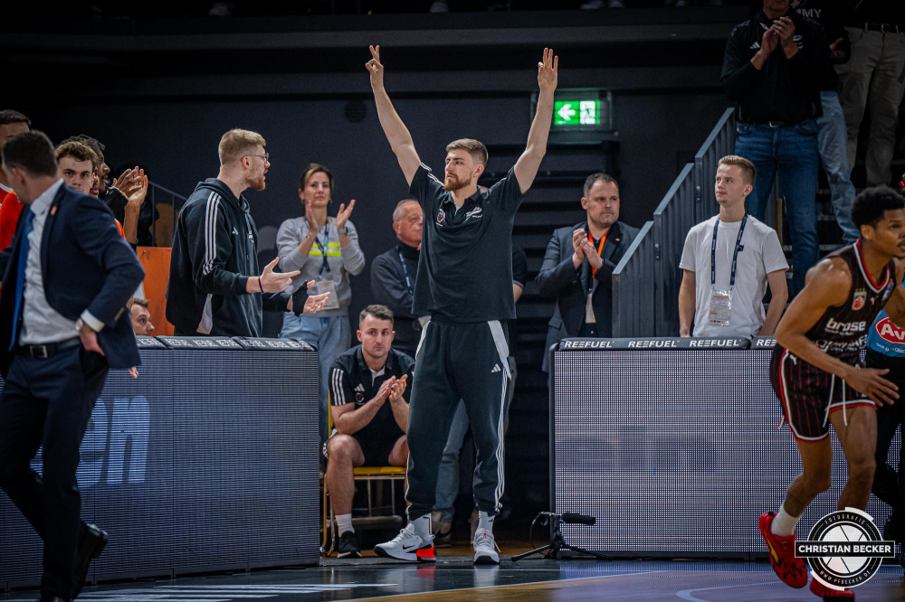 1. Basketball Bundesliga, easyCredit BBL, Saison 2024/2025, Herren, Hauptrunde, 8. Spieltag, 08.11.2024, RASTA Vechta -  Bamberg Baskets
Ryan Schwieger (#15 - RASTA Vechta) w&auml;hrend der Partie
Schlüsselwörter: 08.11.2024;1. Bundesliga;8. Spieltag;BBL;Bamberg;Basketball;Baskets;Hauptrunde;Liga;RASTA;RASTA Dome;Saison 2024/2025;Vechta;easycredit