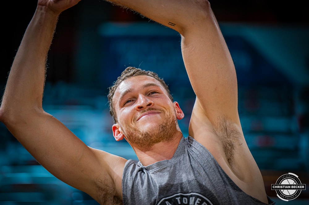 1. Basketball Bundesliga, easyCredit BBL, Saison 2024/2025, Herren, Hauptrunde, 11. Spieltag, 14.12.2024, RASTA Vechta -  Hamburg Towers
Brae Ivey (#1 - Hamburg Towers) vor der Partie
Schlüsselwörter: 1. Bundesliga;11. Spieltag;14.12.2024;BBL;Basketball;Hamburg;Hauptrunde;Liga;RASTA;RASTA Dome;Saison 2024/2025;Towers;Vechta;easycredit