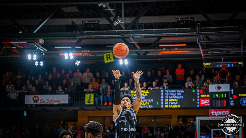 1. Basketball Bundesliga, easyCredit BBL, Saison 2024/2025, Herren, Hauptrunde, 11. Spieltag, 14.12.2024, RASTA Vechta -  Hamburg Towers
Jaizec Lottie (#4 - Hamburg Towers) beim Jumpshot
Schlüsselwörter: 1. Bundesliga;11. Spieltag;14.12.2024;BBL;Basketball;Hamburg;Hauptrunde;Liga;RASTA;RASTA Dome;Saison 2024/2025;Towers;Vechta;easycredit