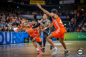 Dateiname=2024-12-14-RV-HAM-0900.jpg
Dateigröße=438KB
Abmessungen: 2000x1333
hinzugefügt am: 15. Dezember 2024 2024-12-14-RV-HAM-0900.jpg