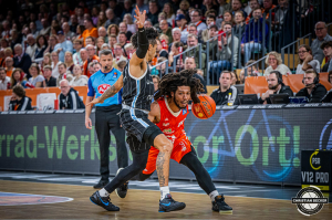 Dateiname=2024-12-14-RV-HAM-1397.jpg
Dateigröße=441KB
Abmessungen: 2000x1333
hinzugefügt am: 15. Dezember 2024 2024-12-14-RV-HAM-1397.jpg