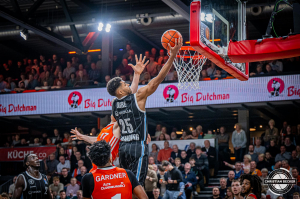 Dateiname=2024-12-14-RV-HAM-1689.jpg
Dateigröße=422KB
Abmessungen: 2000x1333
hinzugefügt am: 15. Dezember 2024 2024-12-14-RV-HAM-1689.jpg