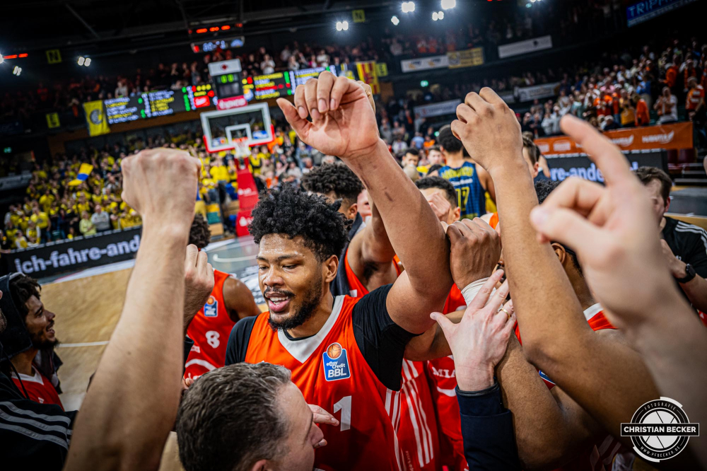 1. Basketball Bundesliga, easyCredit BBL, Saison 2024/2025, Herren, Hauptrunde, 14. Spieltag, 29.12.2024, RASTA Vechta -  EWE Baskets Oldenburg
Jayden Gardner (#1 - RASTA Vechta) nach der Partie
Schlüsselwörter: 1. Bundesliga;14. Spieltag;29.12.2024;BBL;Basketball;Baskets;EWE;Hauptrunde;Liga;Oldenburg;RASTA;RASTA Dome;Saison 2024/2025;Vechta;easycredit