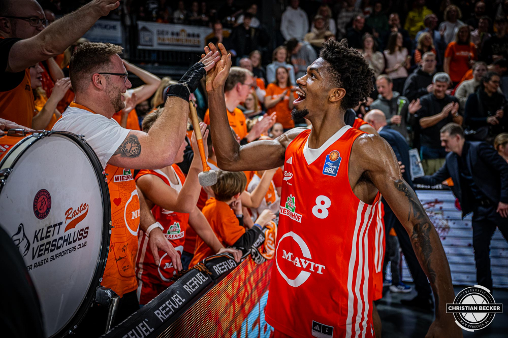 1. Basketball Bundesliga, easyCredit BBL, Saison 2024/2025, Herren, Hauptrunde, 14. Spieltag, 29.12.2024, RASTA Vechta -  EWE Baskets Oldenburg
Brandon Randolph (#8 - RASTA Vechta) nach der Partie
Schlüsselwörter: 1. Bundesliga;14. Spieltag;29.12.2024;BBL;Basketball;Baskets;EWE;Hauptrunde;Liga;Oldenburg;RASTA;RASTA Dome;Saison 2024/2025;Vechta;easycredit