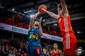 Dateiname=2024-12-29-RV-OLD-0933.jpg
Dateigröße=302KB
Abmessungen: 2000x1333
hinzugefügt am: 30. Dezember 2024 2024-12-29-RV-OLD-0933.jpg