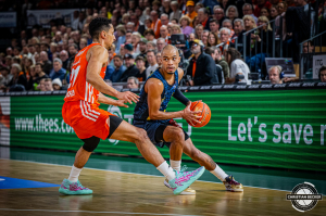 Dateiname=2024-12-29-RV-OLD-0988.jpg
Dateigröße=414KB
Abmessungen: 2000x1333
hinzugefügt am: 30. Dezember 2024 2024-12-29-RV-OLD-0988.jpg